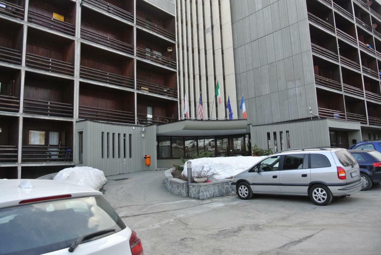 Complesso I Dadi - Residence Cielo Alto - Alberto 21 ブレウイル・チェルヴィナイア エクステリア 写真