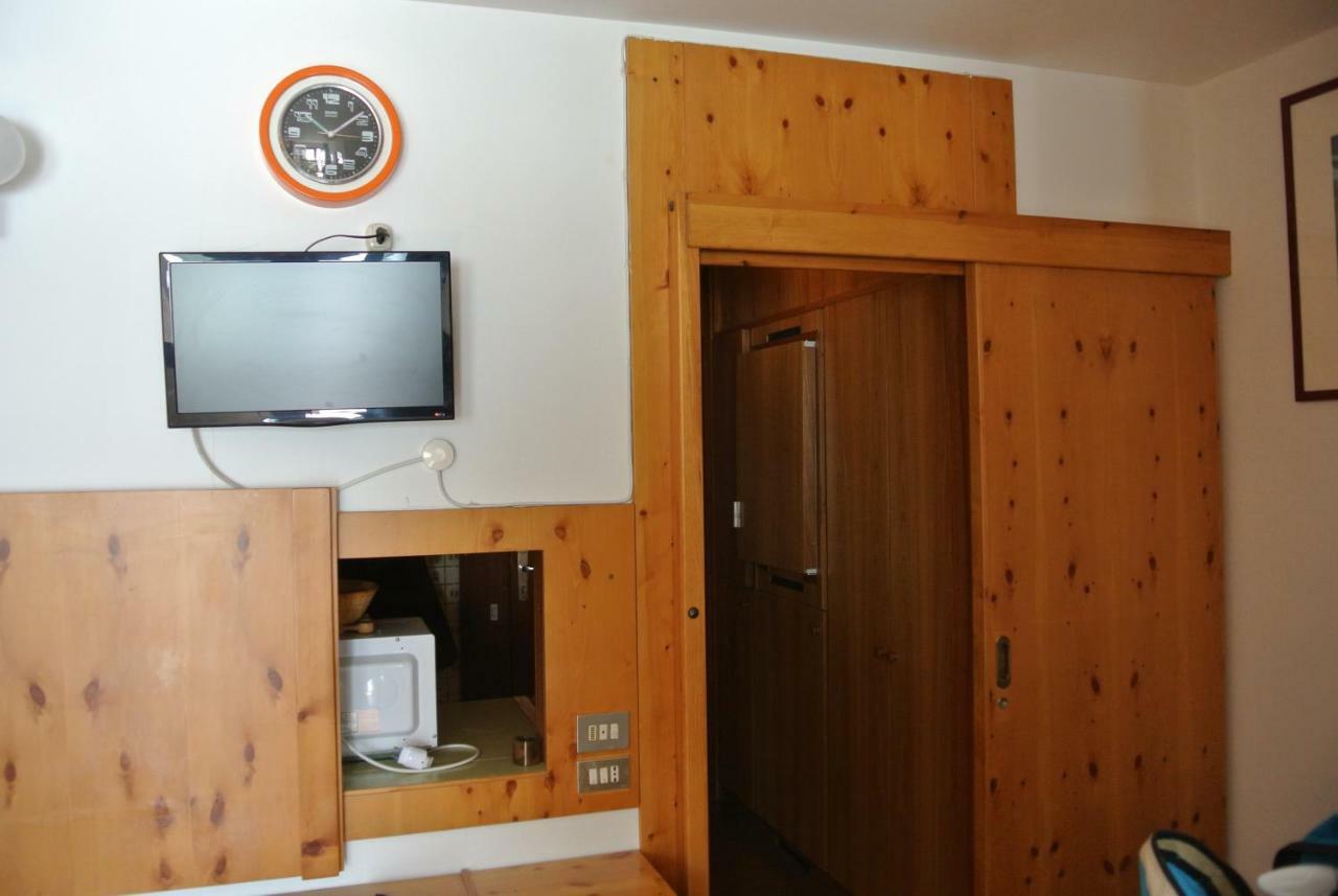 Complesso I Dadi - Residence Cielo Alto - Alberto 21 ブレウイル・チェルヴィナイア エクステリア 写真